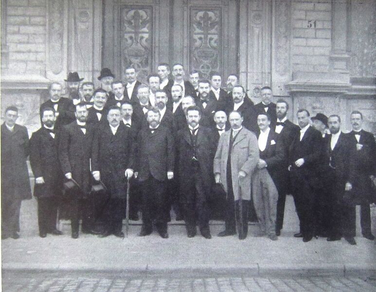 File:20131106102011!Groepsfoto eerste congres.jpg