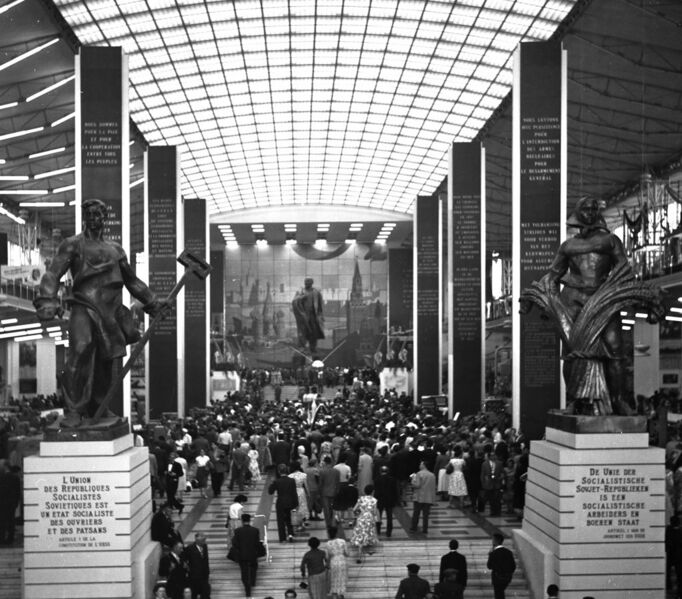 File:1023px-Sovjetpaviljoen.jpg