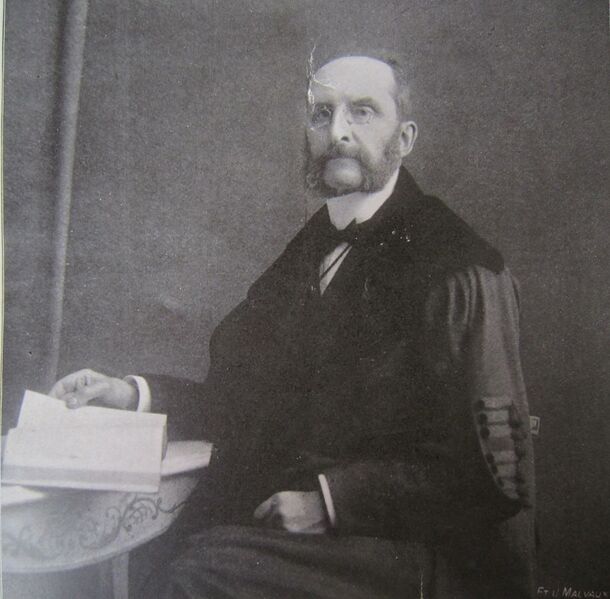 File:915px-Dumont andre junior.jpg