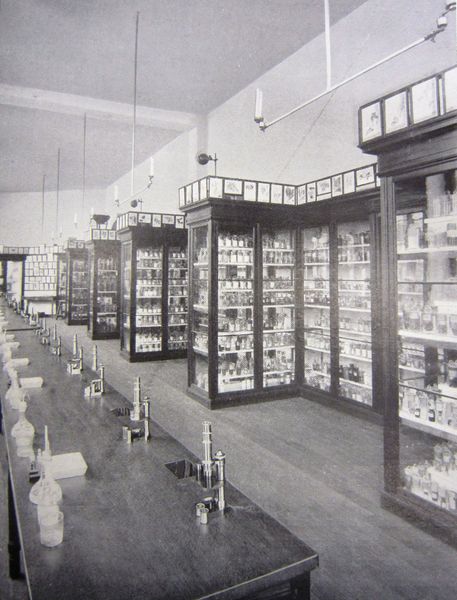 File:Institut pharmaliegemicroscopie.jpg